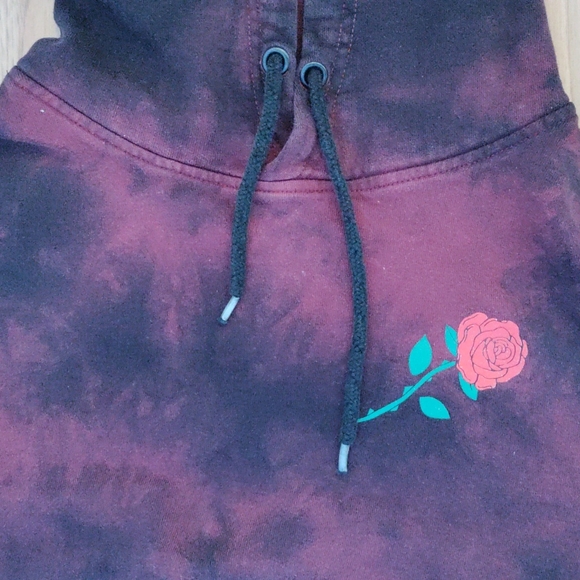 Sweater + Rose design - Picture 2 of 4